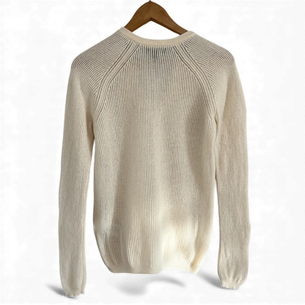 Banana Republic Cream Gauze Cashmere V-Neck Sweater with Front Pocket XS - Picture 2 of 3